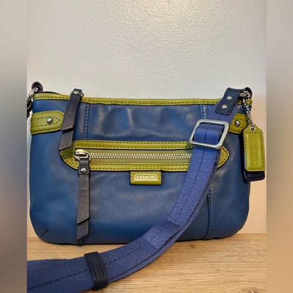 Coach Daisy Spectator Leather Swingpack Crossbody - Picture 1 of 6